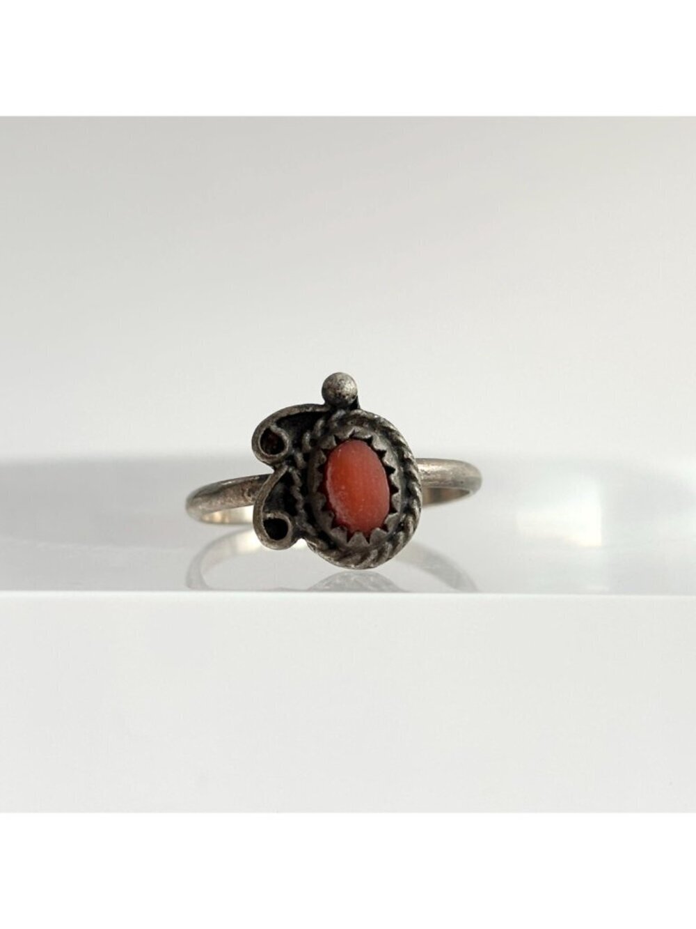 Coral Accented Navajo Inspired Southwest Sterling Silver 925 Vintage Ring - sz 5 - Picture 3 of 15